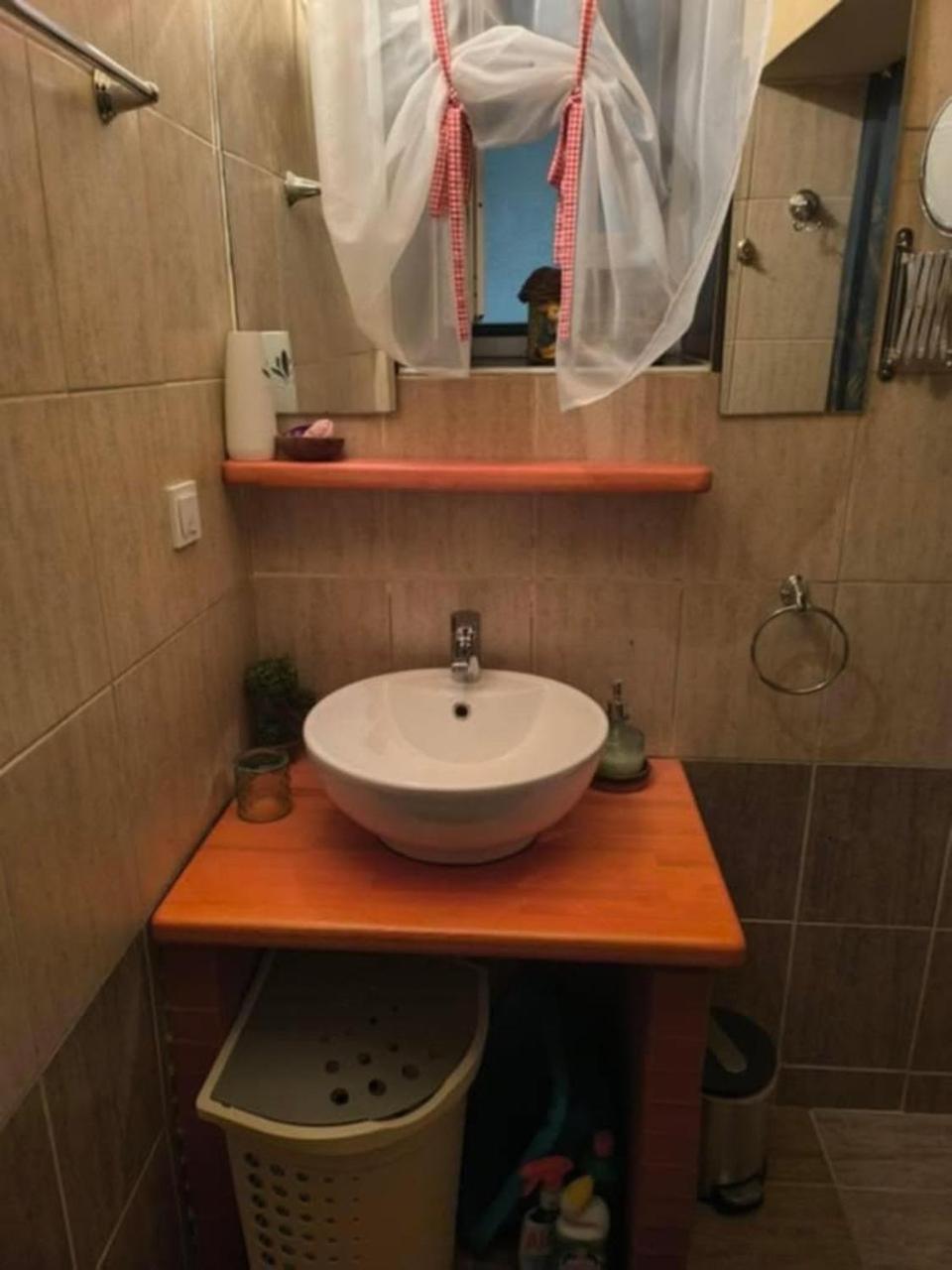 Cozy Apartment Alexandros Near Aqueduct Kavala Exterior photo